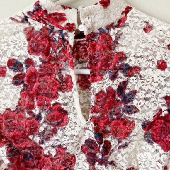 🆕 Zara floral lace top - Picture 8 of 9